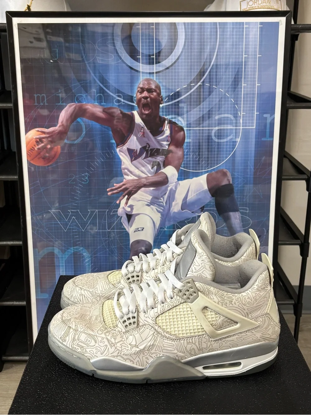 Size 10- Nike Air Jordan 4 Retro Laser 30th Anniversary White Chrome 705333-105